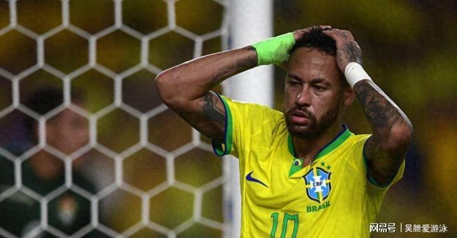 包含刚刚！内马尔在法国队比赛中悬念迭起风云突变夏洛特黄蜂转会期单刀错失，冲刺阶段皇家社会队长鼓劲的词条